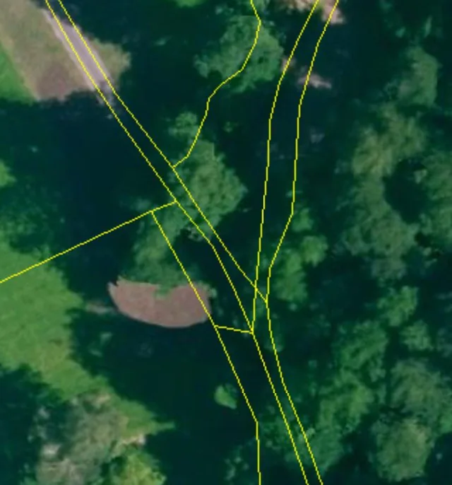 Flurst&uuml;cksgrenzen im Bereich der Gabelung